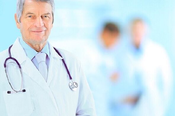 Dokter behandelt akuter Prostatitis